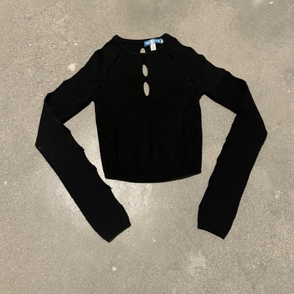 black cut out long sleeve
